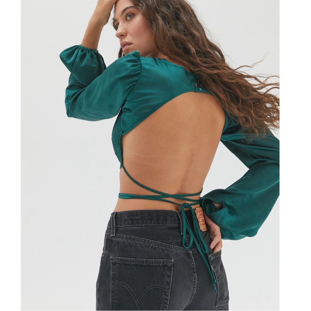 Urban Outfitters Motel Irisia satin top XL